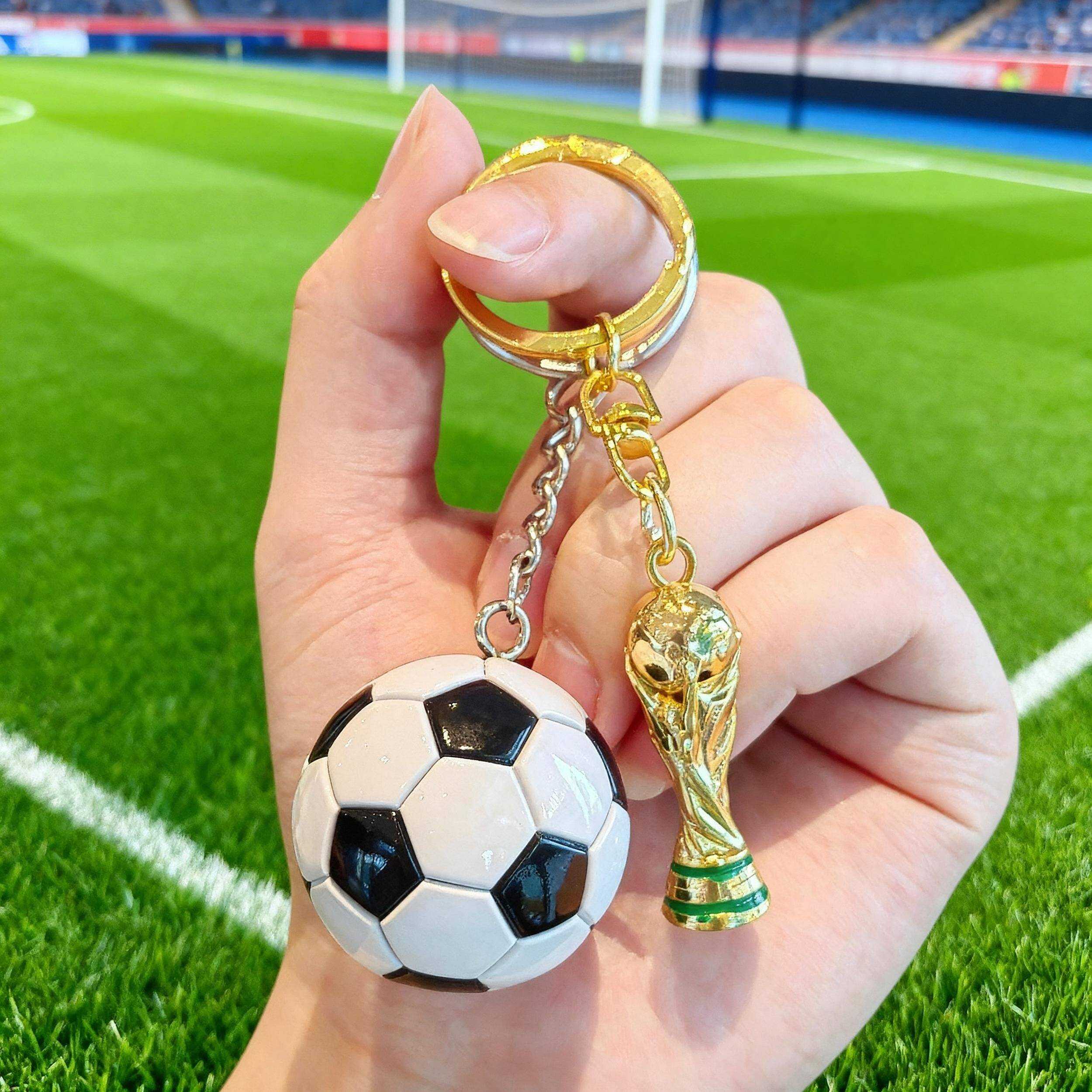 ⚽🏆 Trophy & Ball Keychain