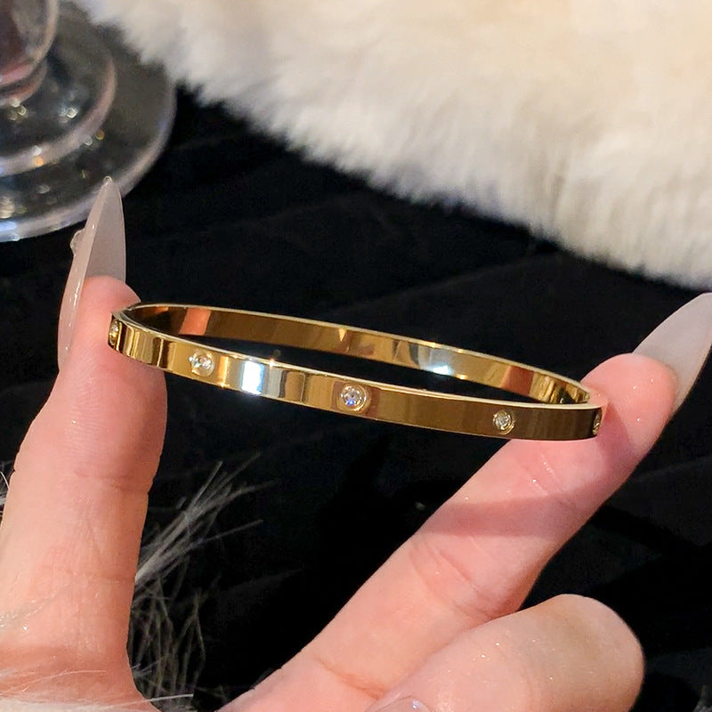 5-piece elegant stainless steel bracelet set, stylish and classic design