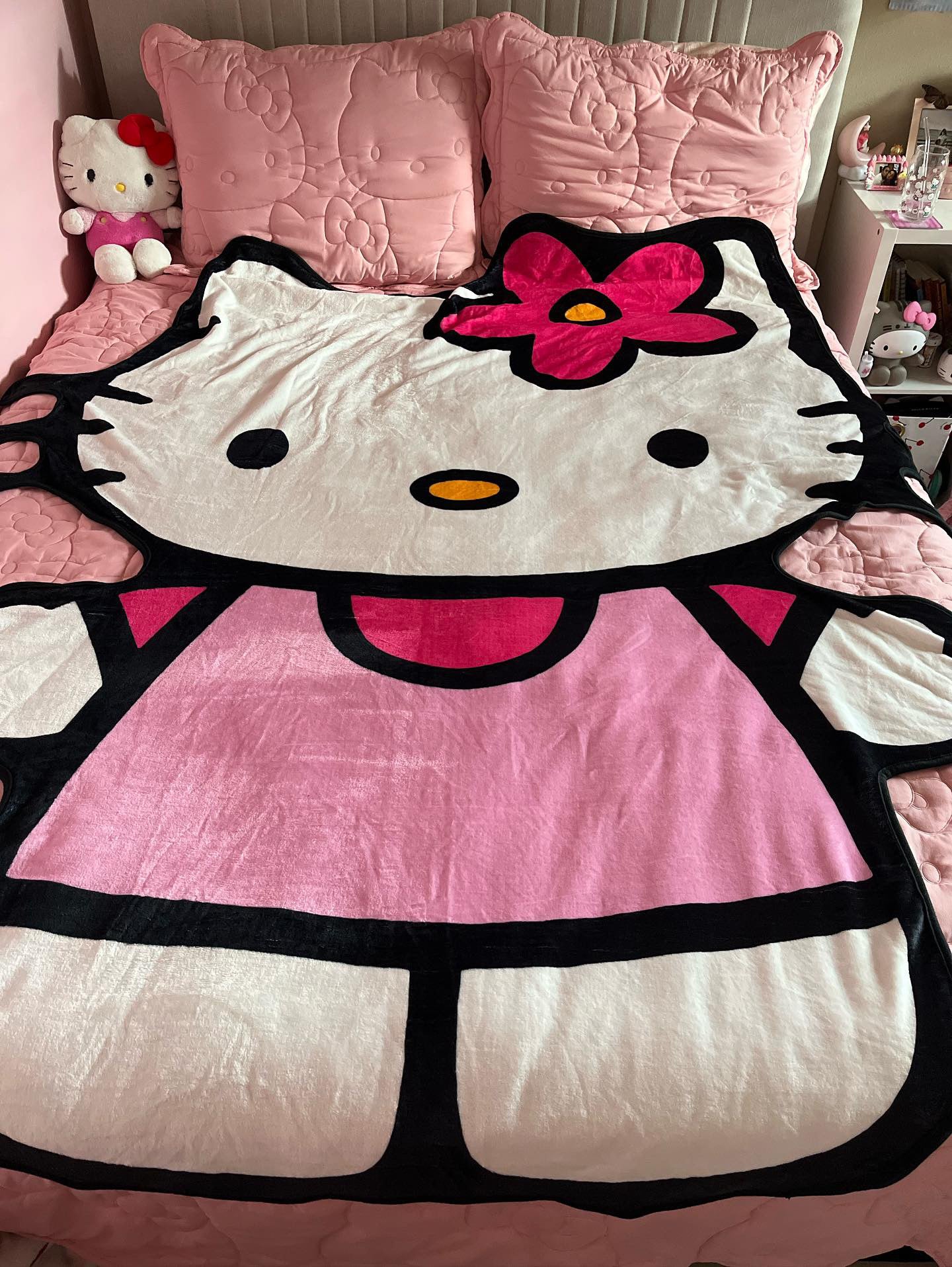 KT Shape  Flannel Blanket