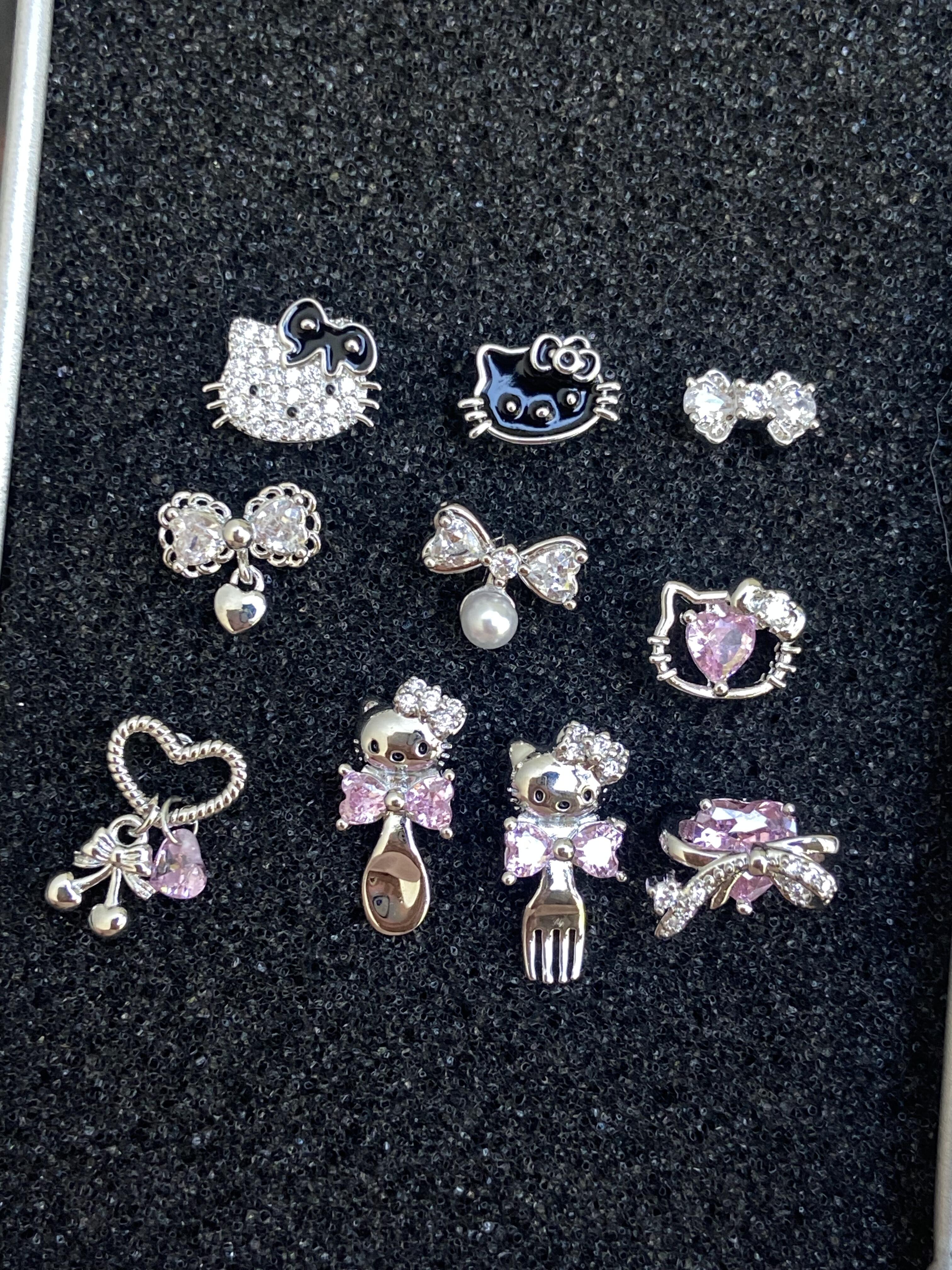Hellokitty Earrings Rhinestone Cute Titanium earrings