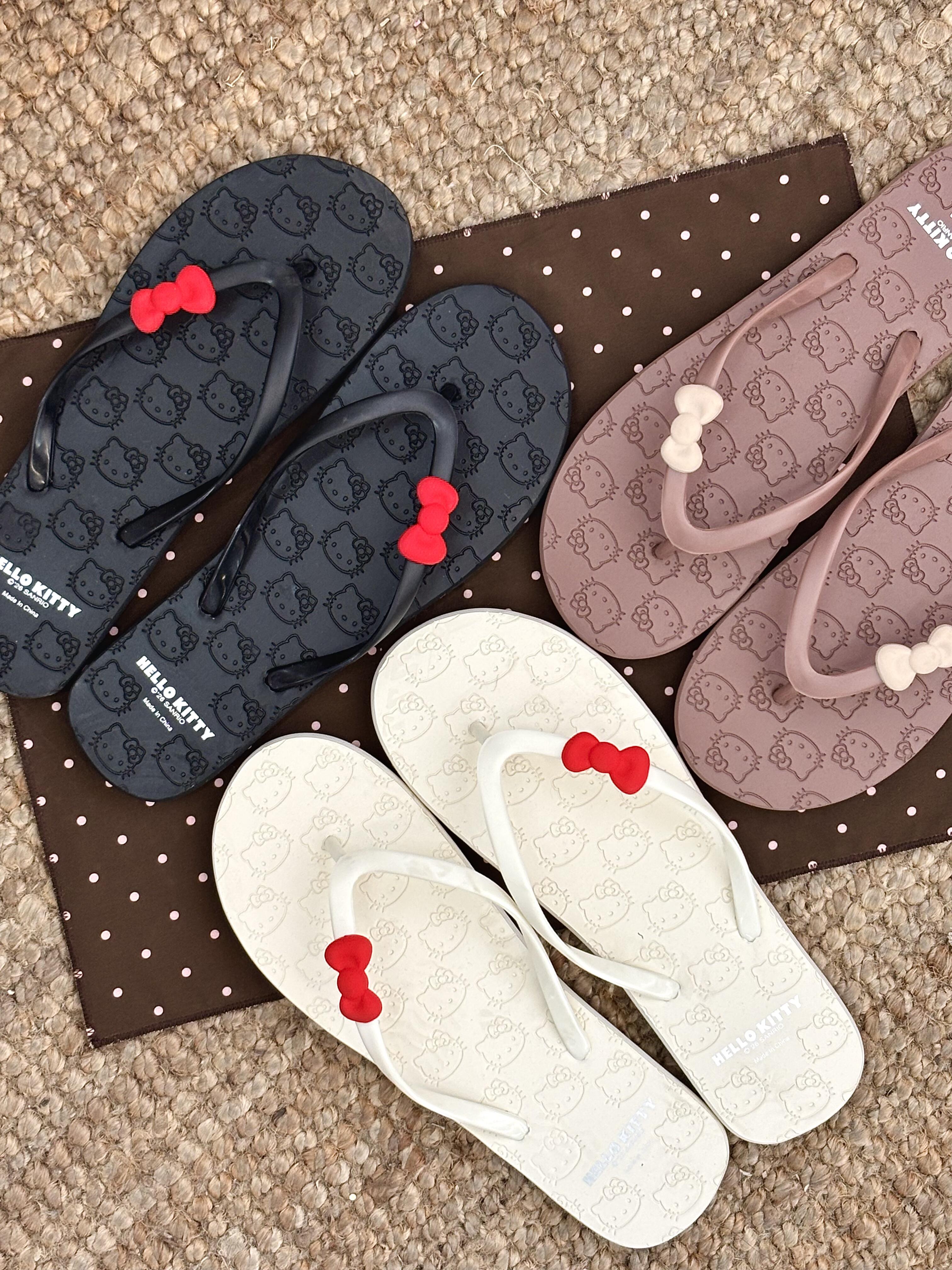 Hellokitty Beach Casual Slim Flip Flop Sandals Shower Shoes