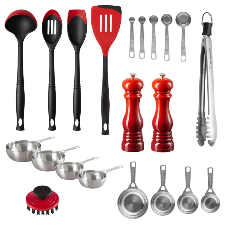 Le Creuset 166-piece Ultimate Cookware Set
