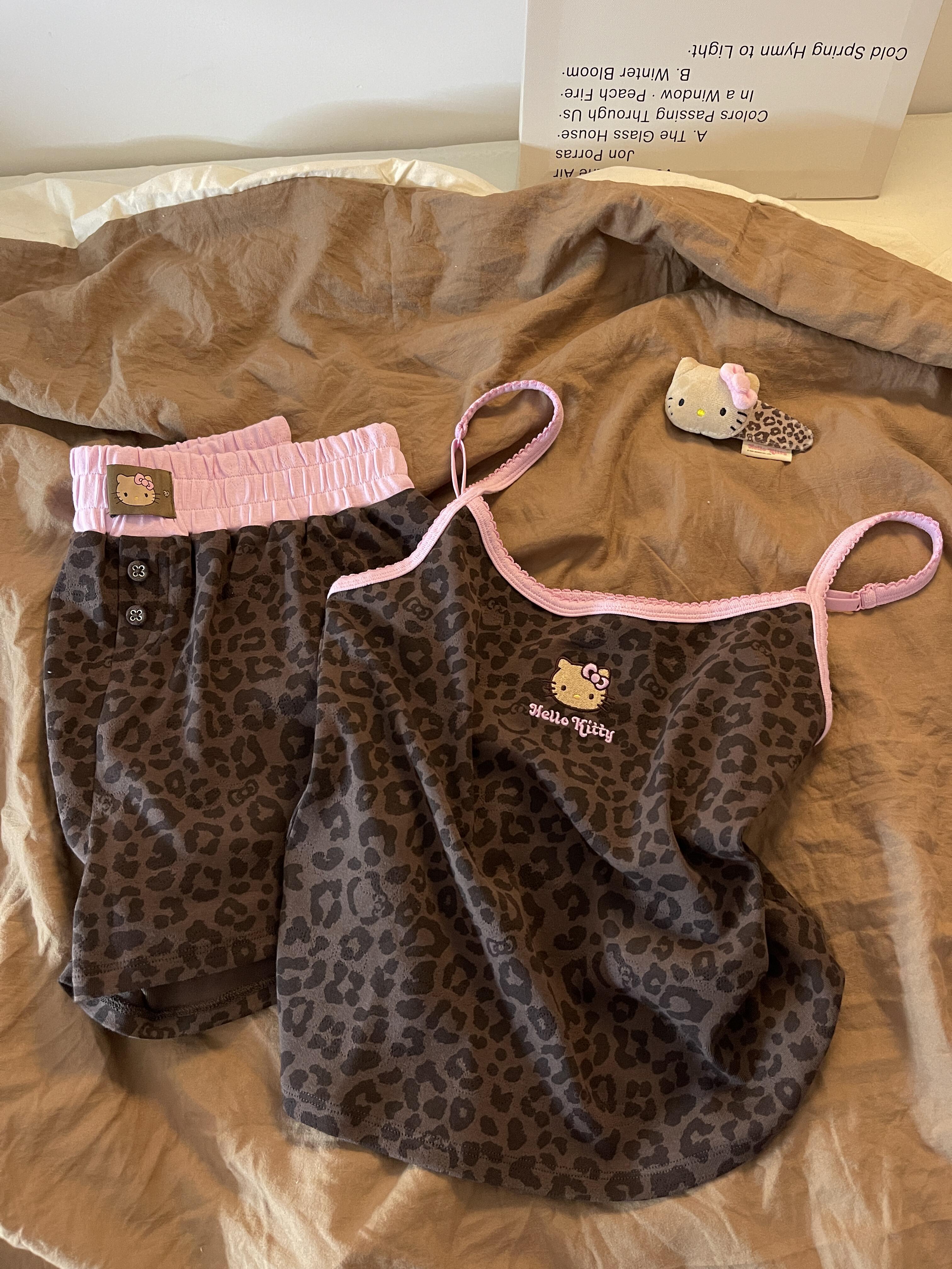 Hellokitty Leopard Print Cotton Pajama Set 2 Piece