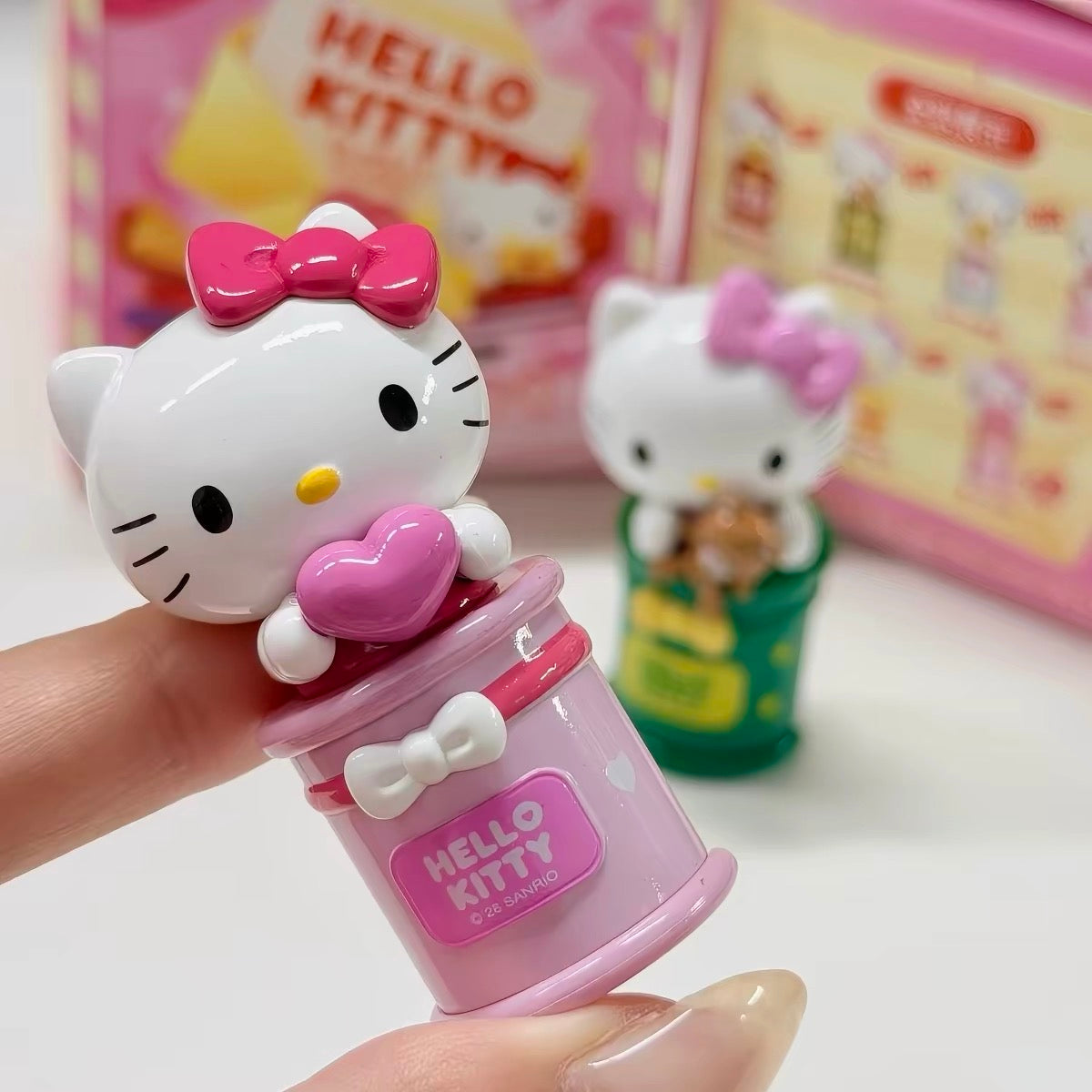 Hello kitty Sweetheart Post Series Phone Hipper Charms