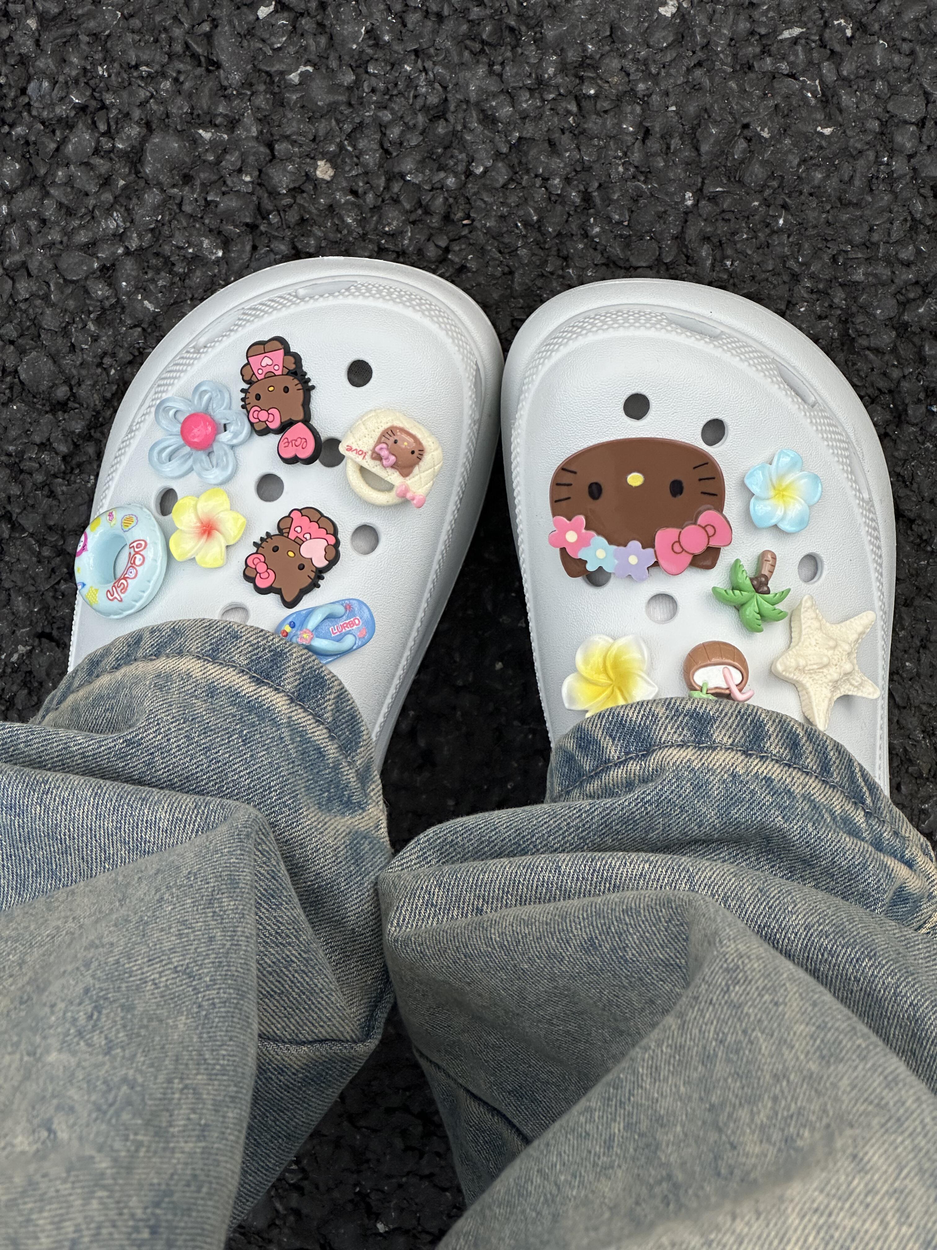 Tan Hellokitty Charms Pack Pins Shoe Decoration Croc Accessories