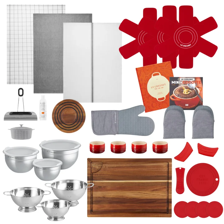 Le Creuset 166-piece Ultimate Cookware Set