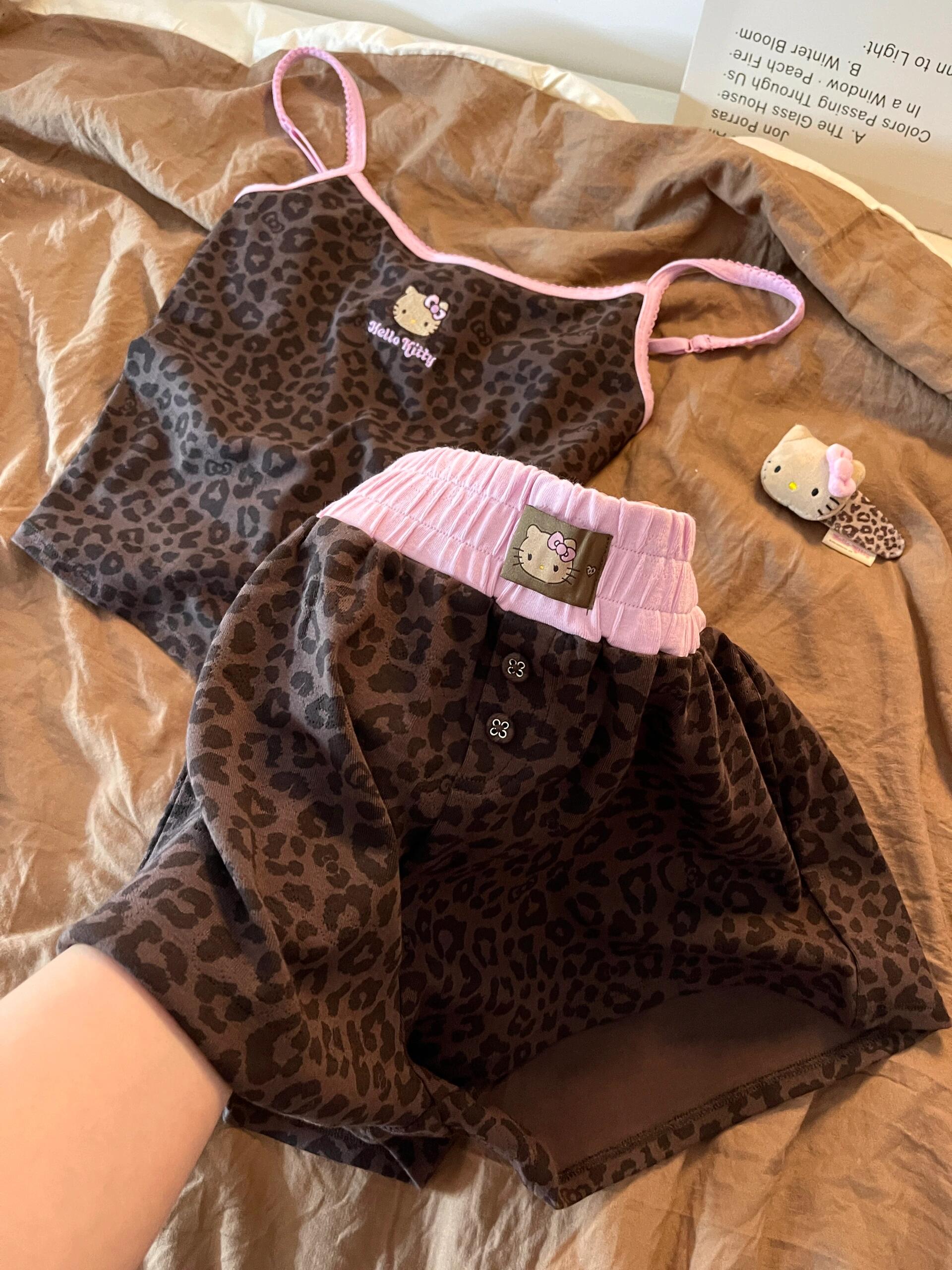 Hellokitty Leopard Print Cotton Pajama Set 2 Piece