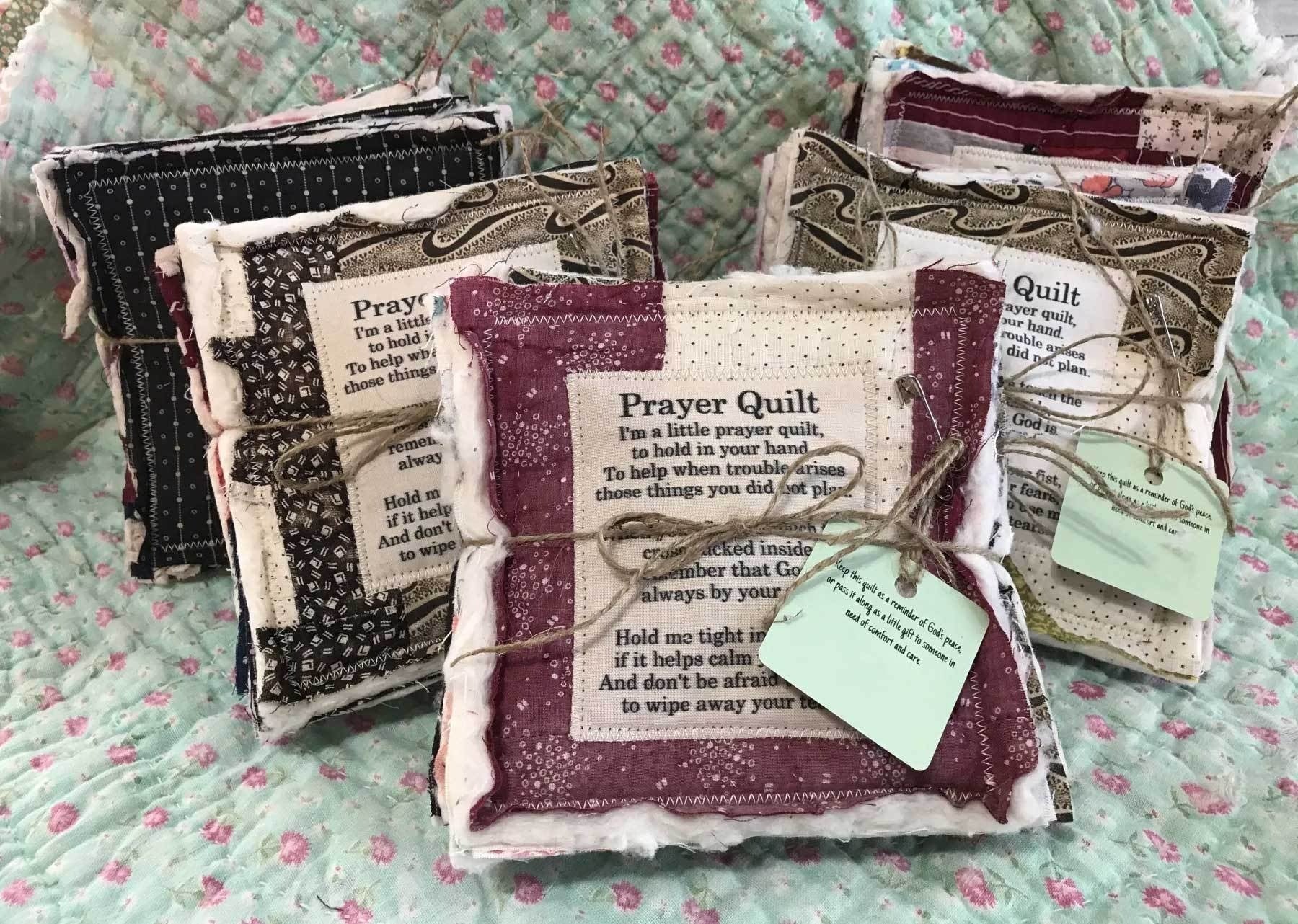 💥Final 3-hour Preferential Deal 💥🎁Handmade Prayer Quilt with cross inside