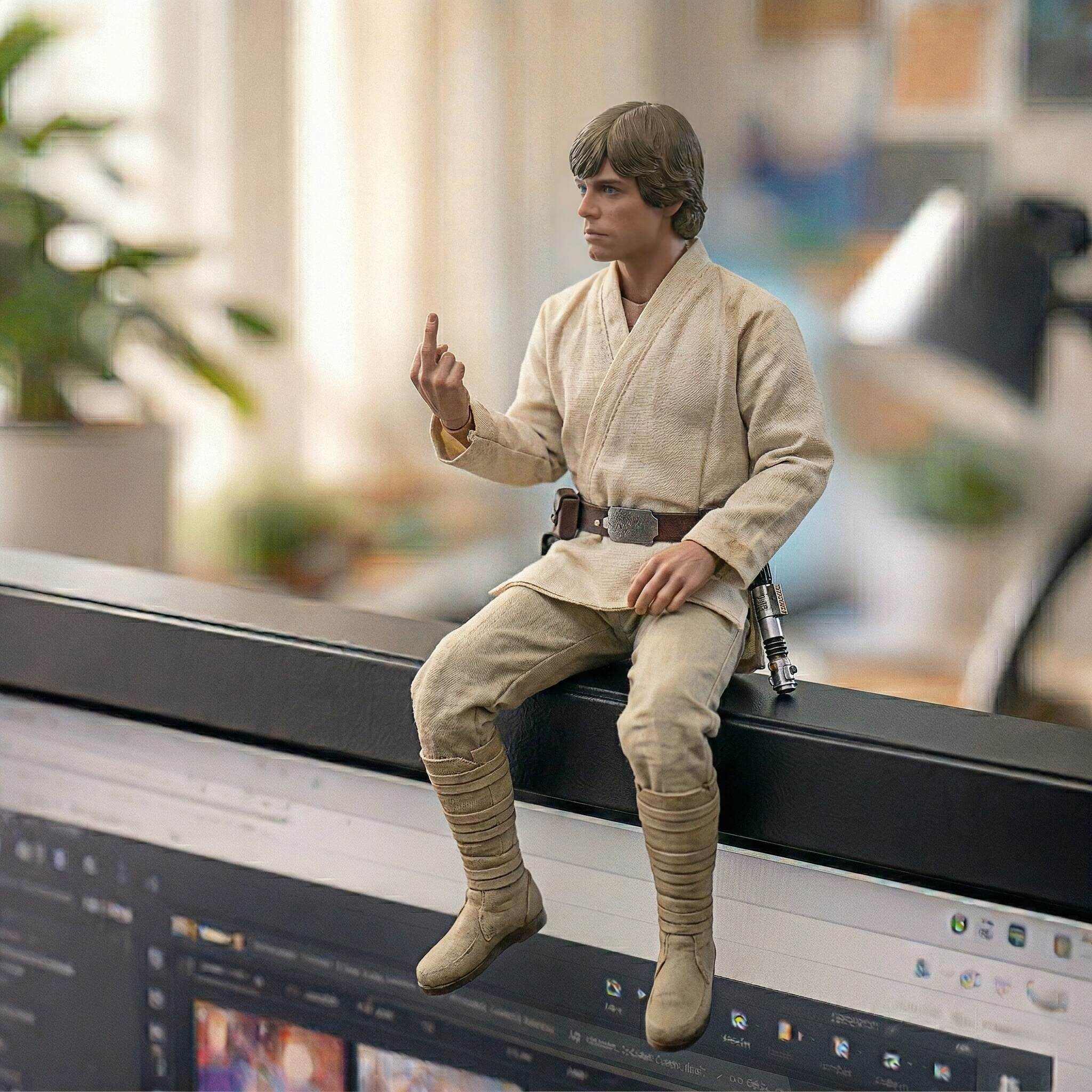the ultimate screen companion