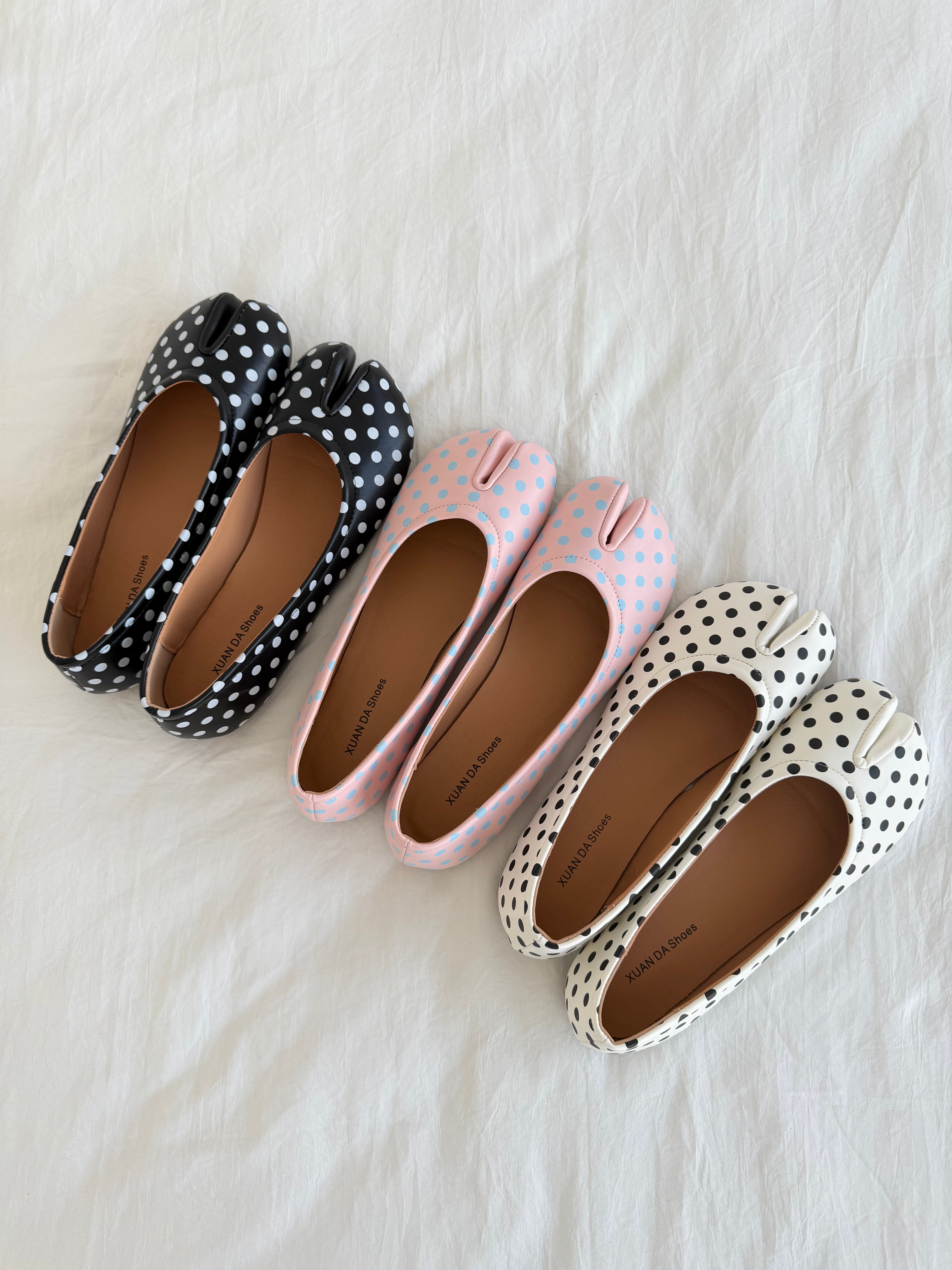 Girly Polk Dot Tabi Shoes Mary Janes Ballet Flat Low Top Split Toe Cute Casual Lightweight Shoes