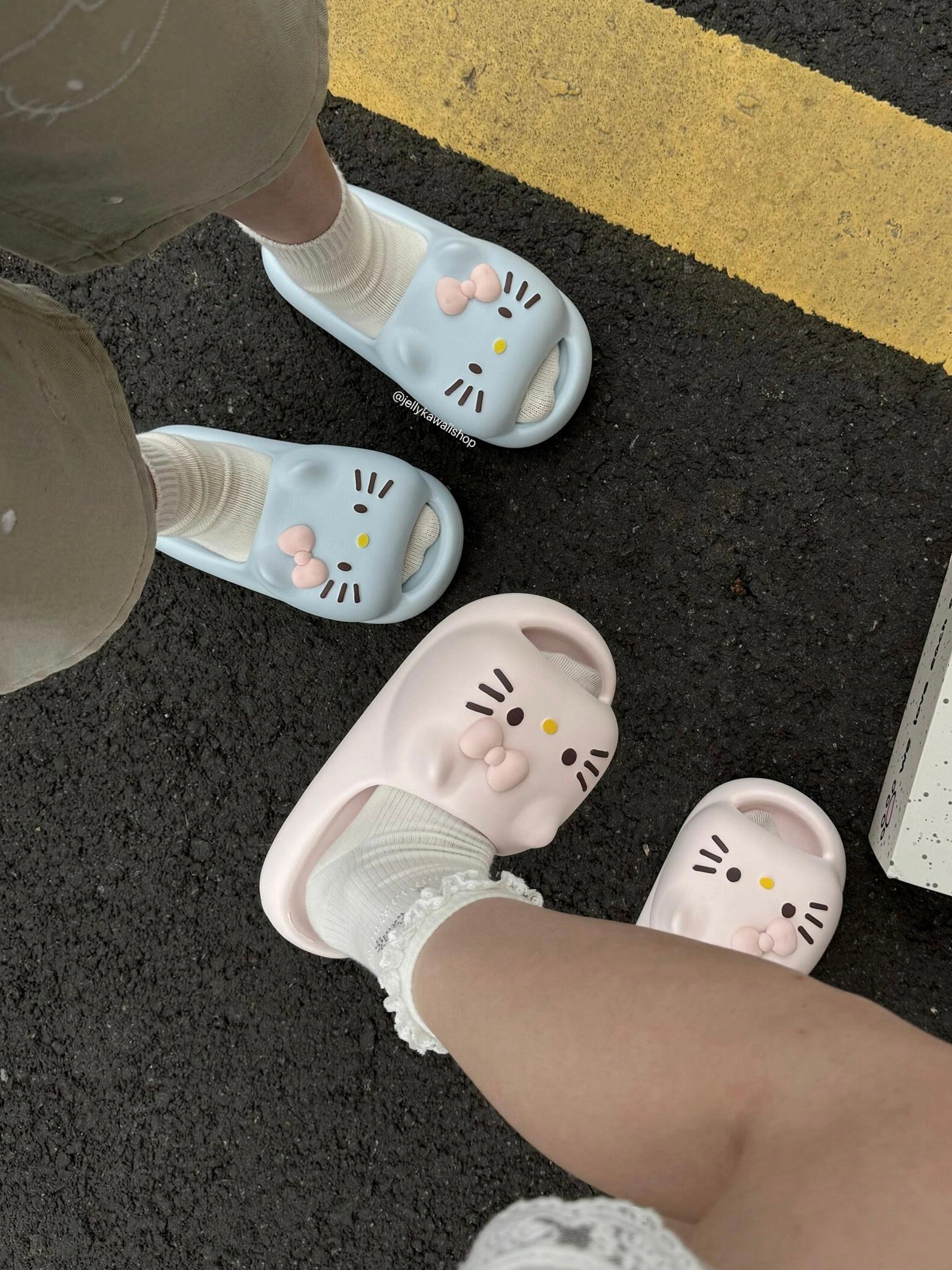 Hellokitty Soft CloudFoam Cushioning Slides Slippers