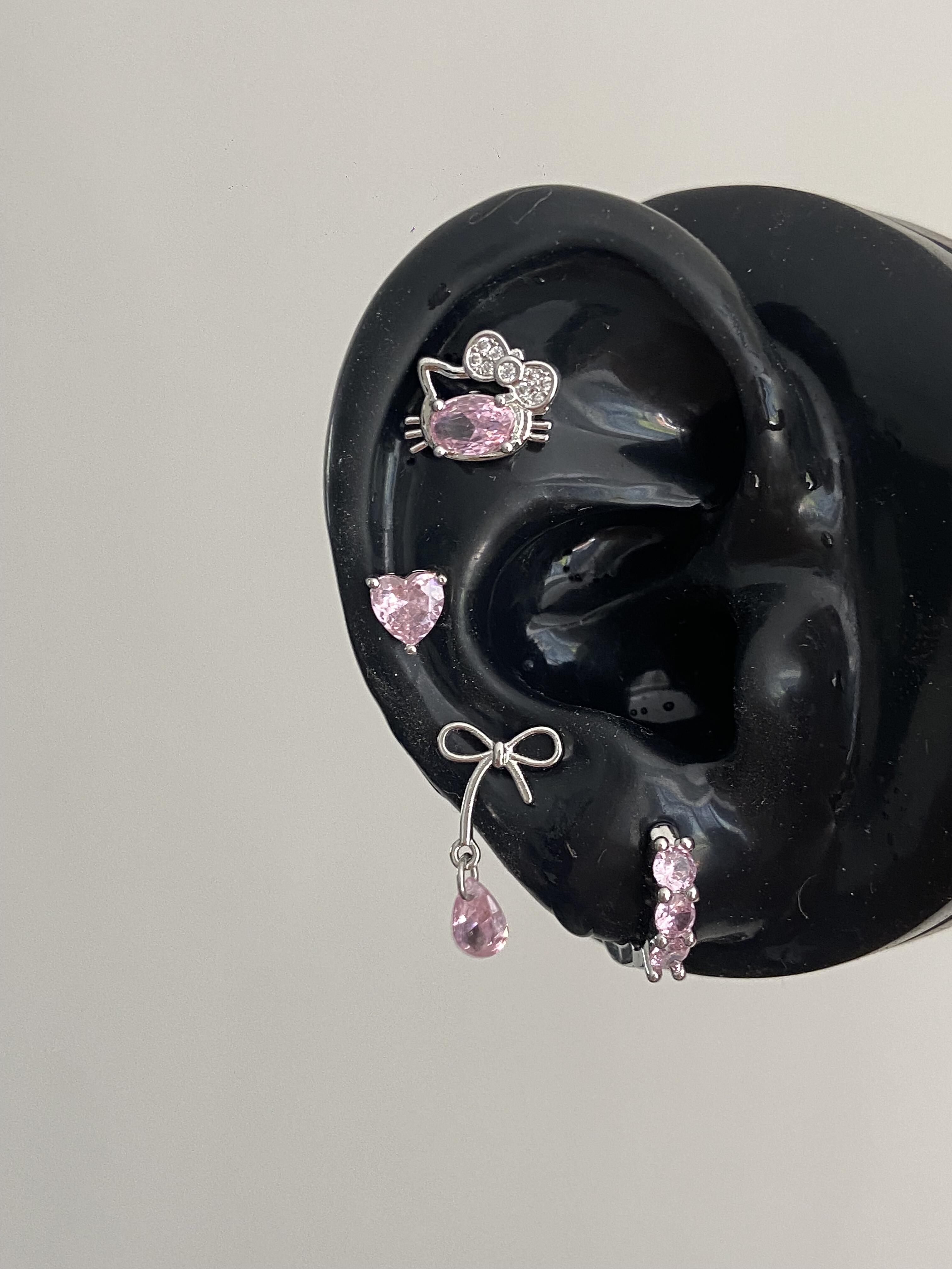 Hellokitty Earrings Rhinestone Cute Titanium earrings