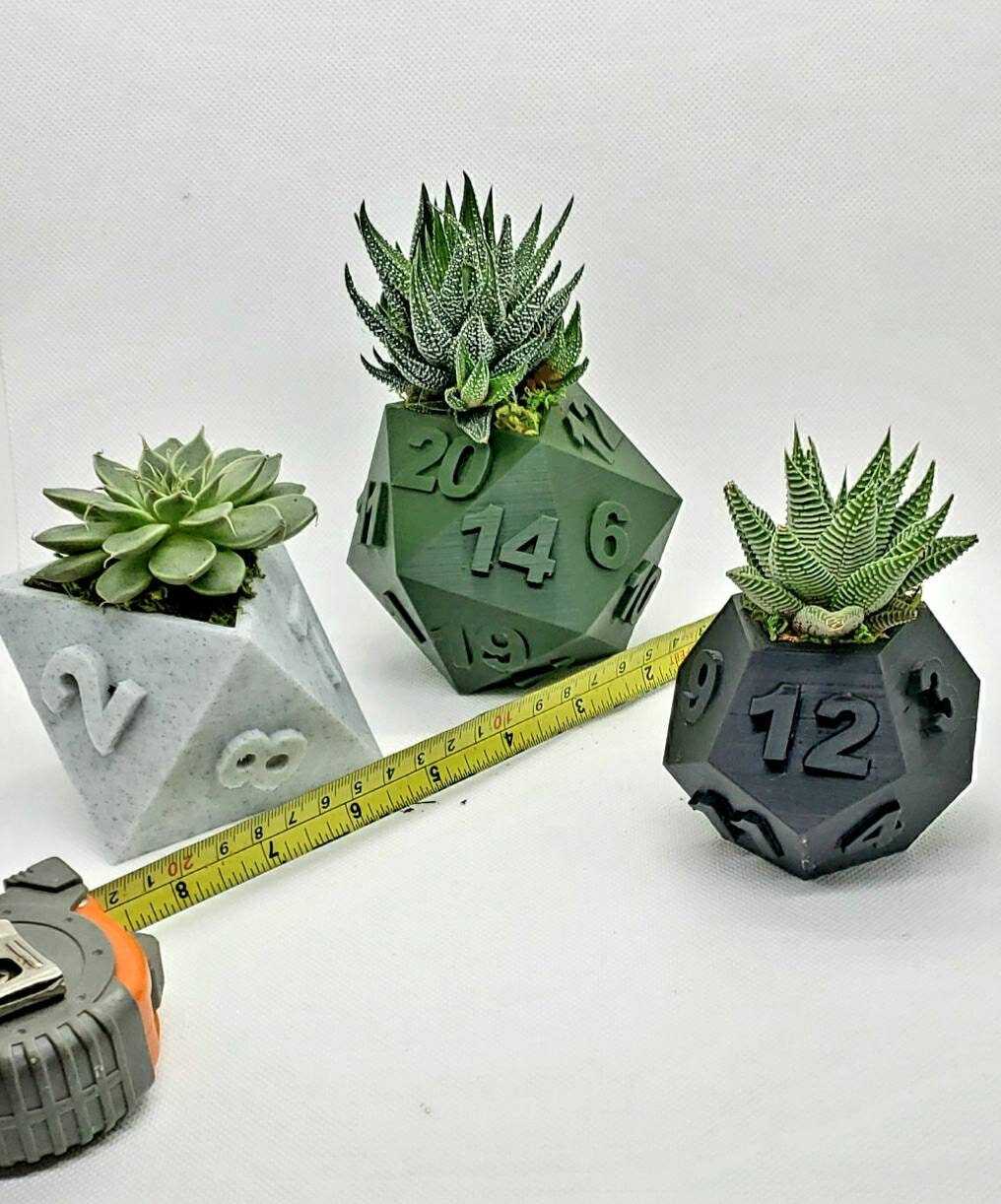 Dice flowerpot