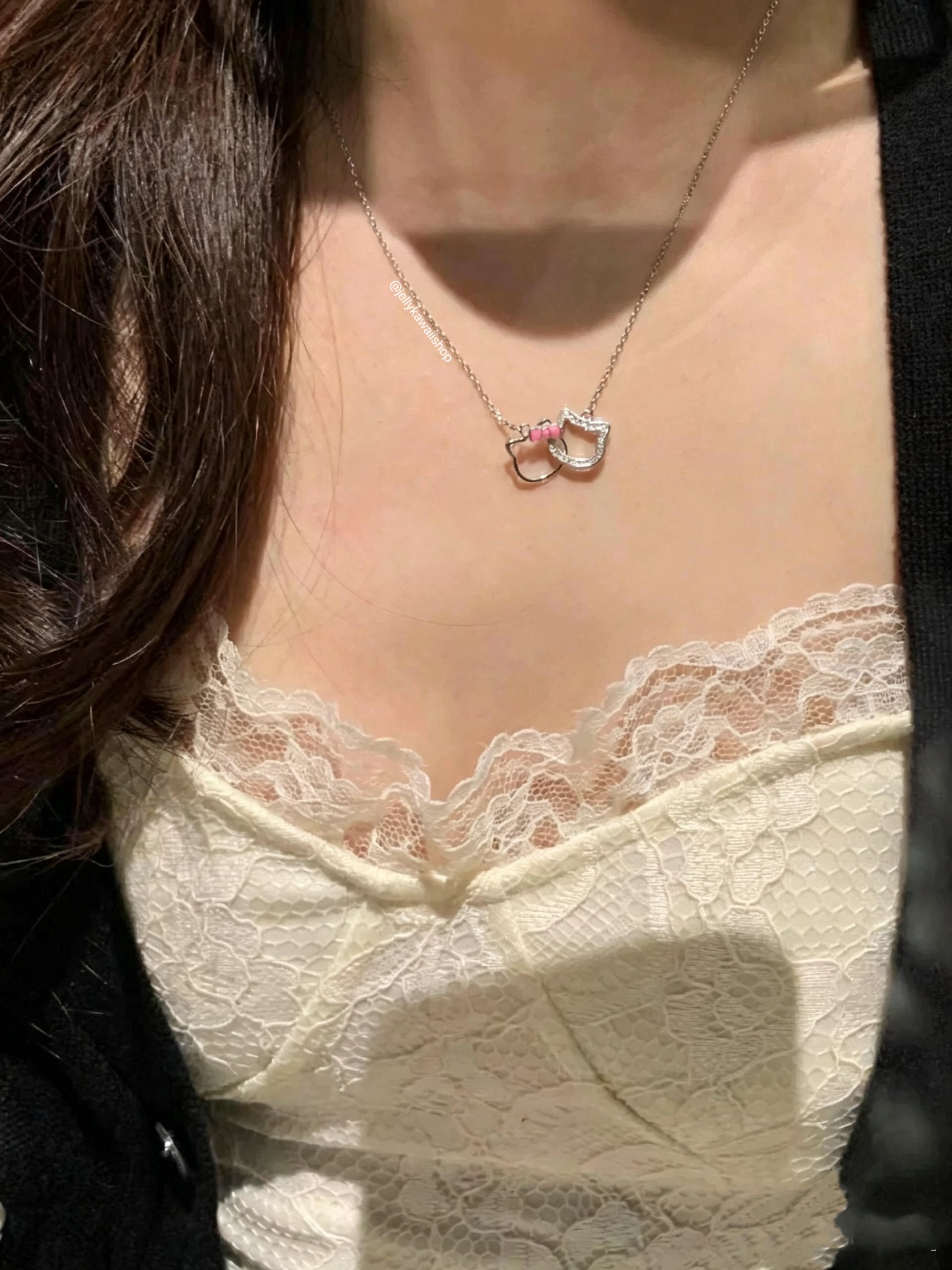 Pendant Necklace with Interlocking HelloKitty & Danie