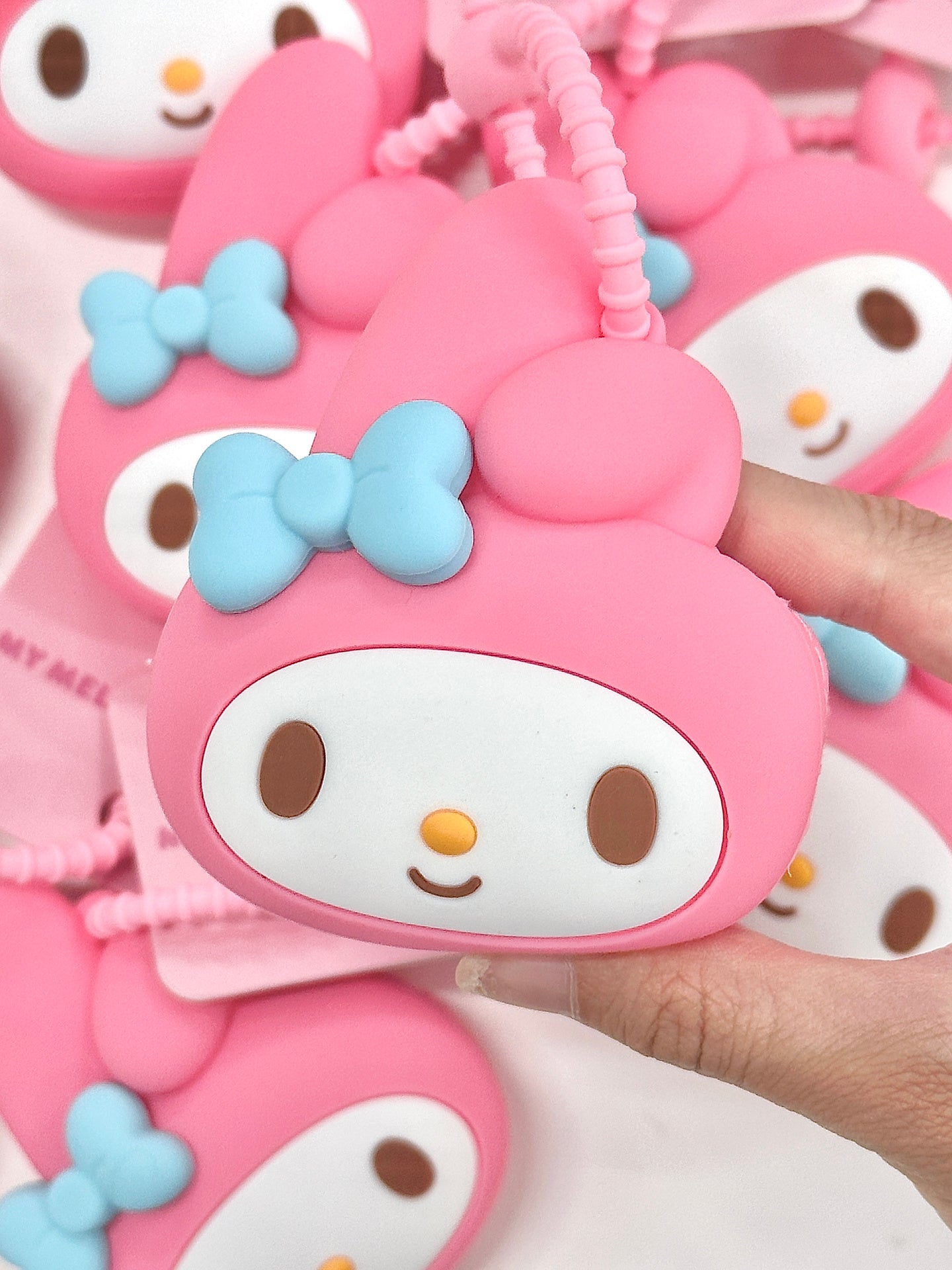 Sanrio Silicone Headphone Organizer-Data Cable Storage Case-Mini Key Box-Portable Wired Headphone Organizer
