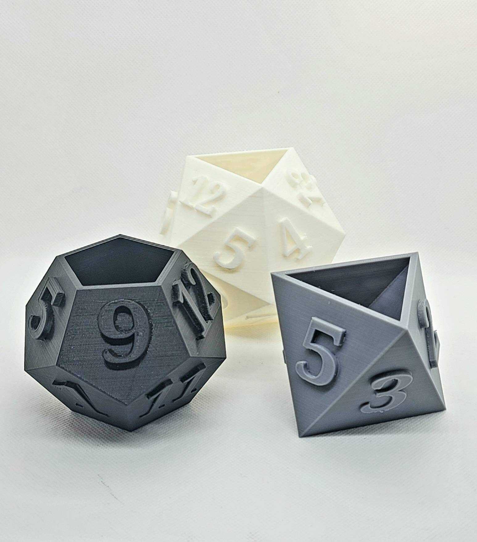 Dice flowerpot