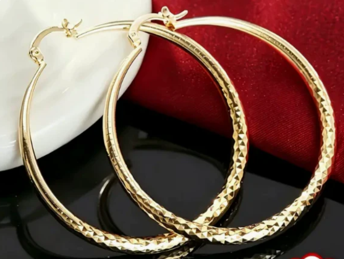 ✨ Classic Textured Silver Hoop Earrings