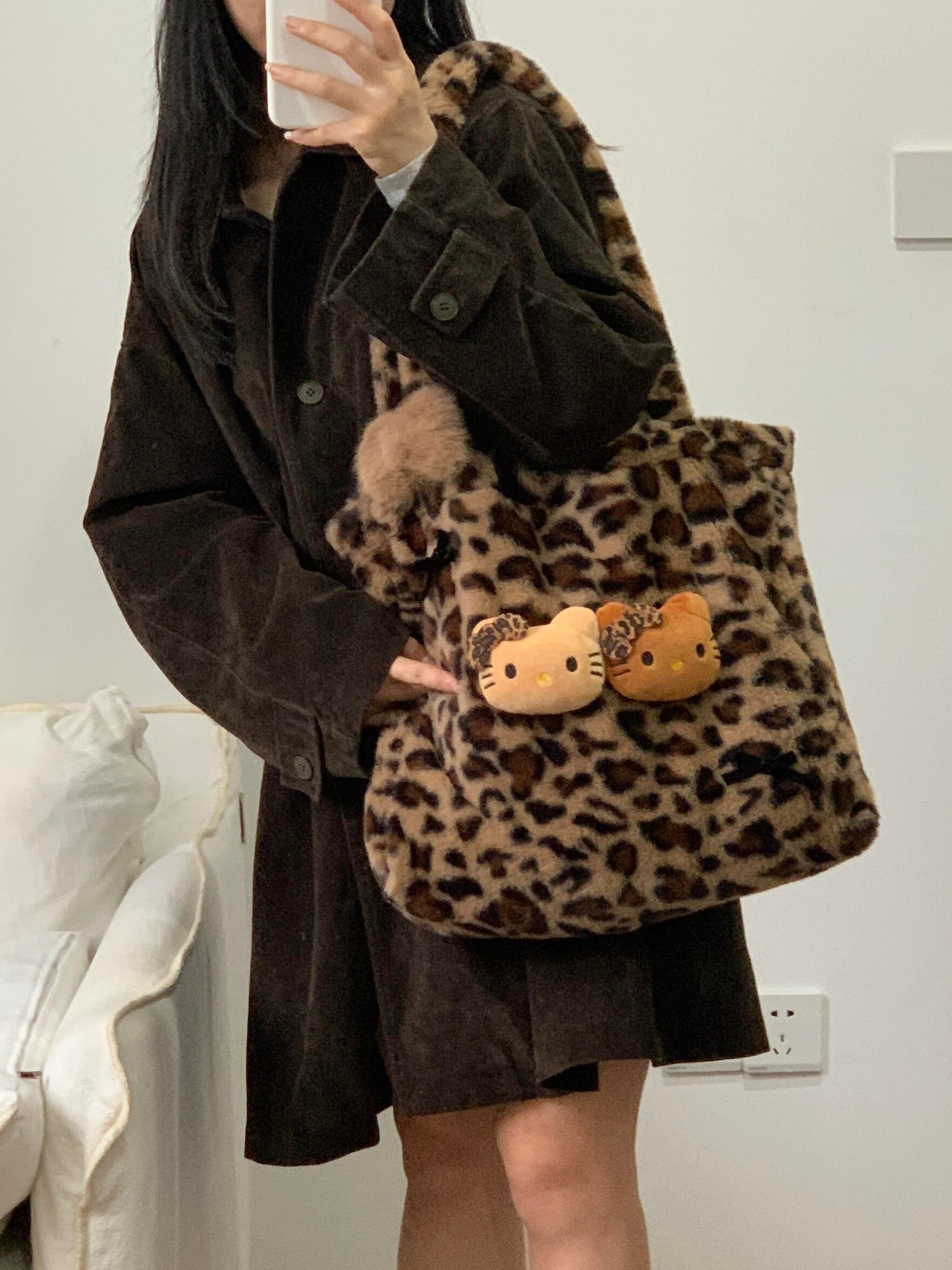 Hellokitty Leopard Print Plush Bag Handbags