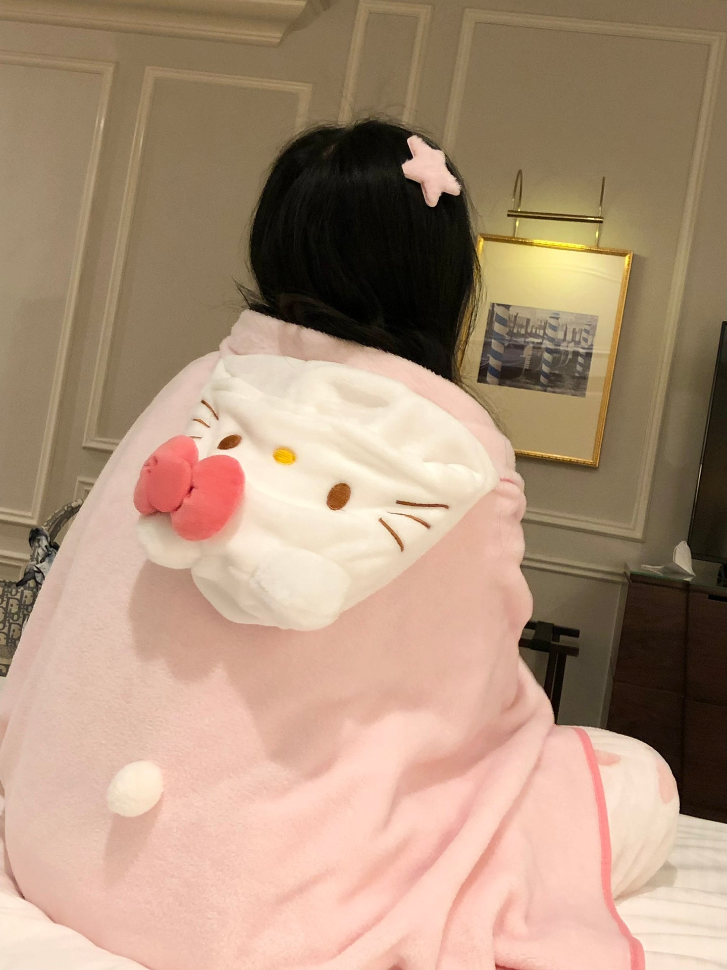 Hellokitty Wearable Hooded Blanket