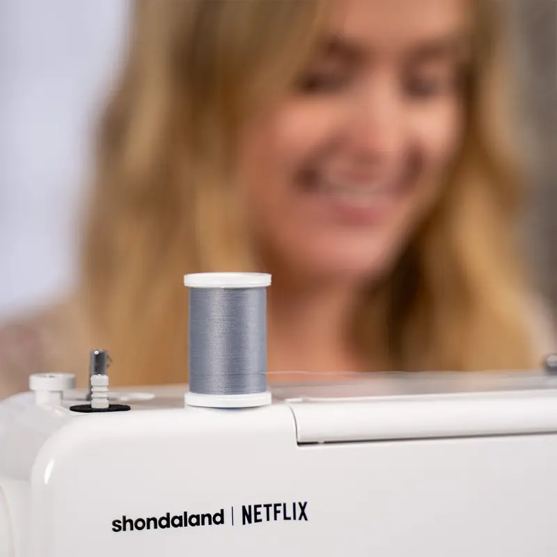 🧵 Special Offer — Decorative Sewing Machine with 15 Built-In Stitches & 4 Presser Feet ✨