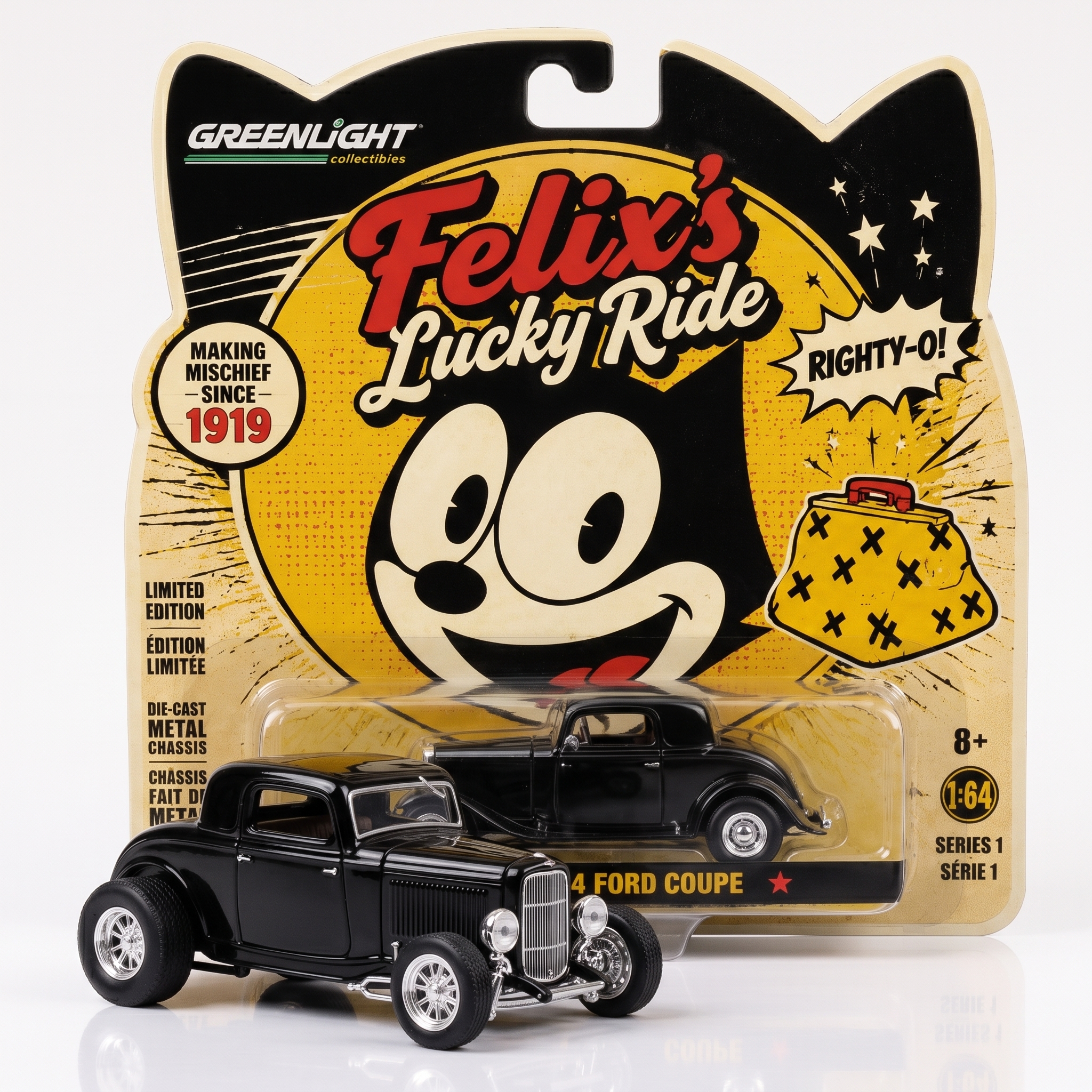 L R 1932–1934 Ford Coupe Model Car