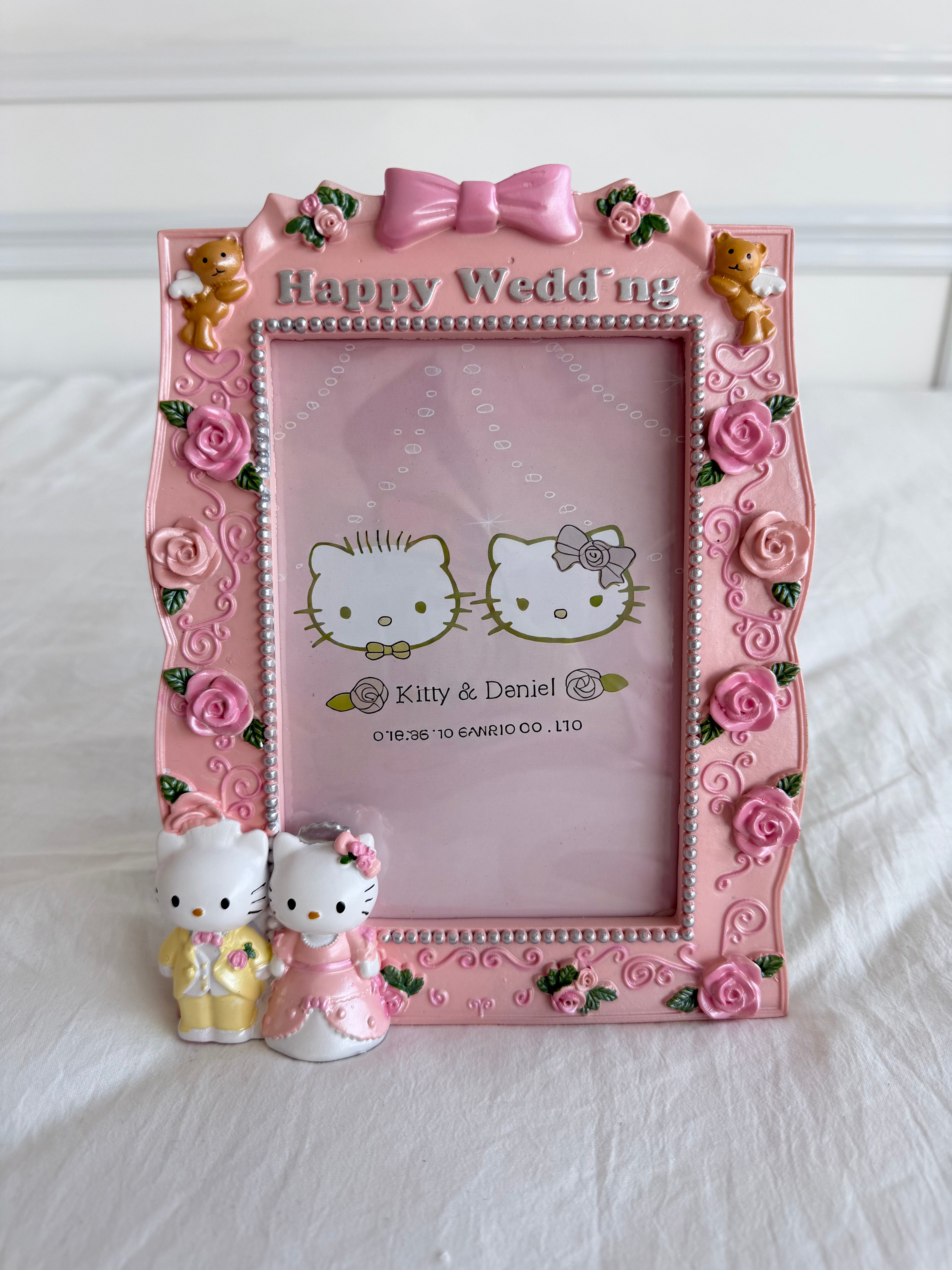 HelloKitty & Danie Photo Frame Ornaments Wedding Gifts