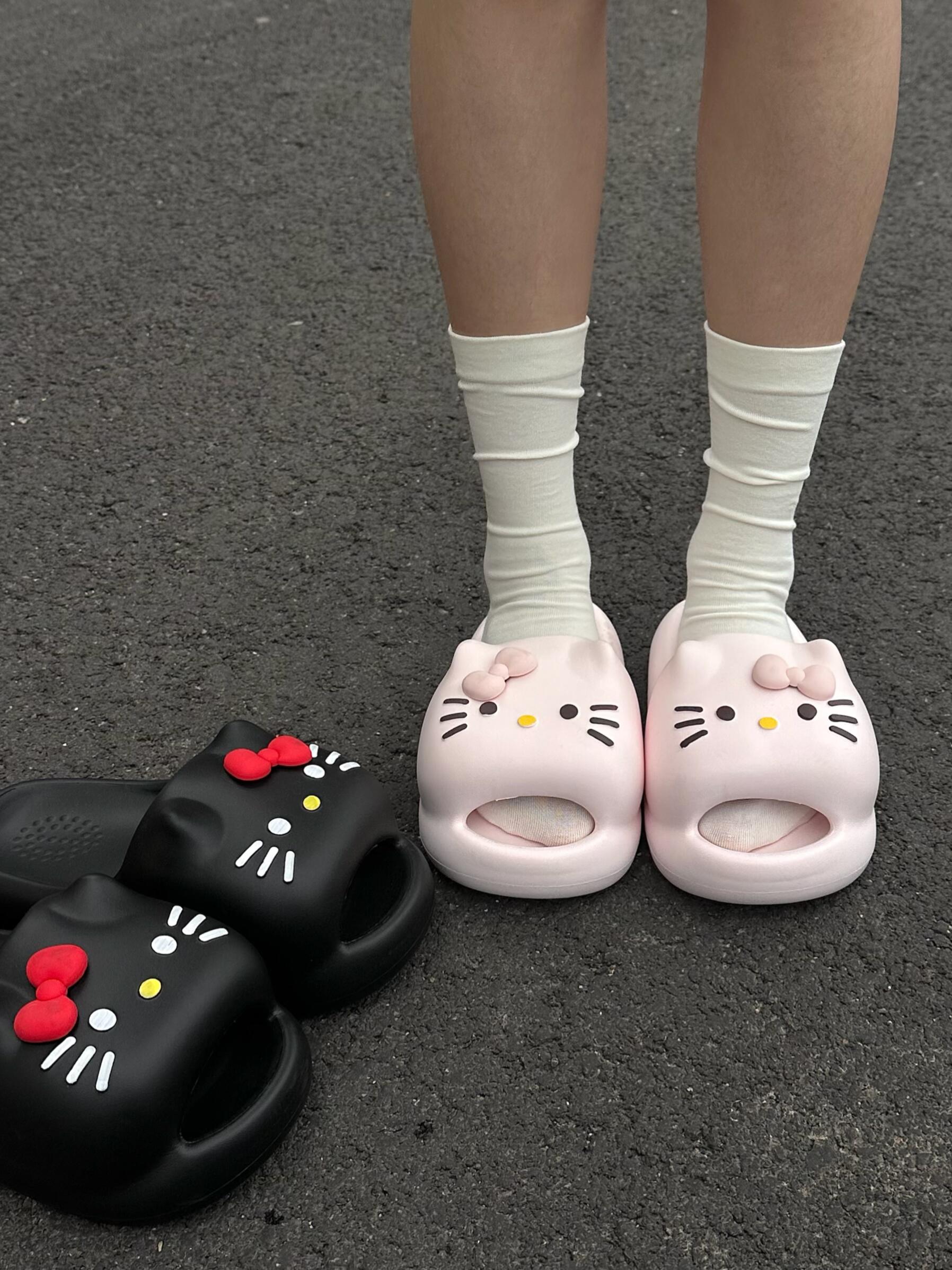 Hellokitty Soft CloudFoam Cushioning Slides Slippers