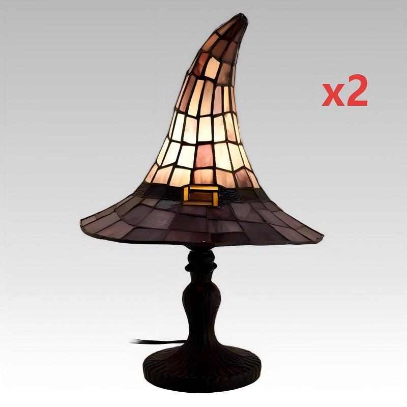 🧙‍♀🧙‍♀🧙‍♀Betoverende sfeer dankzij de heksenlamp van gebrandschilderd glas.