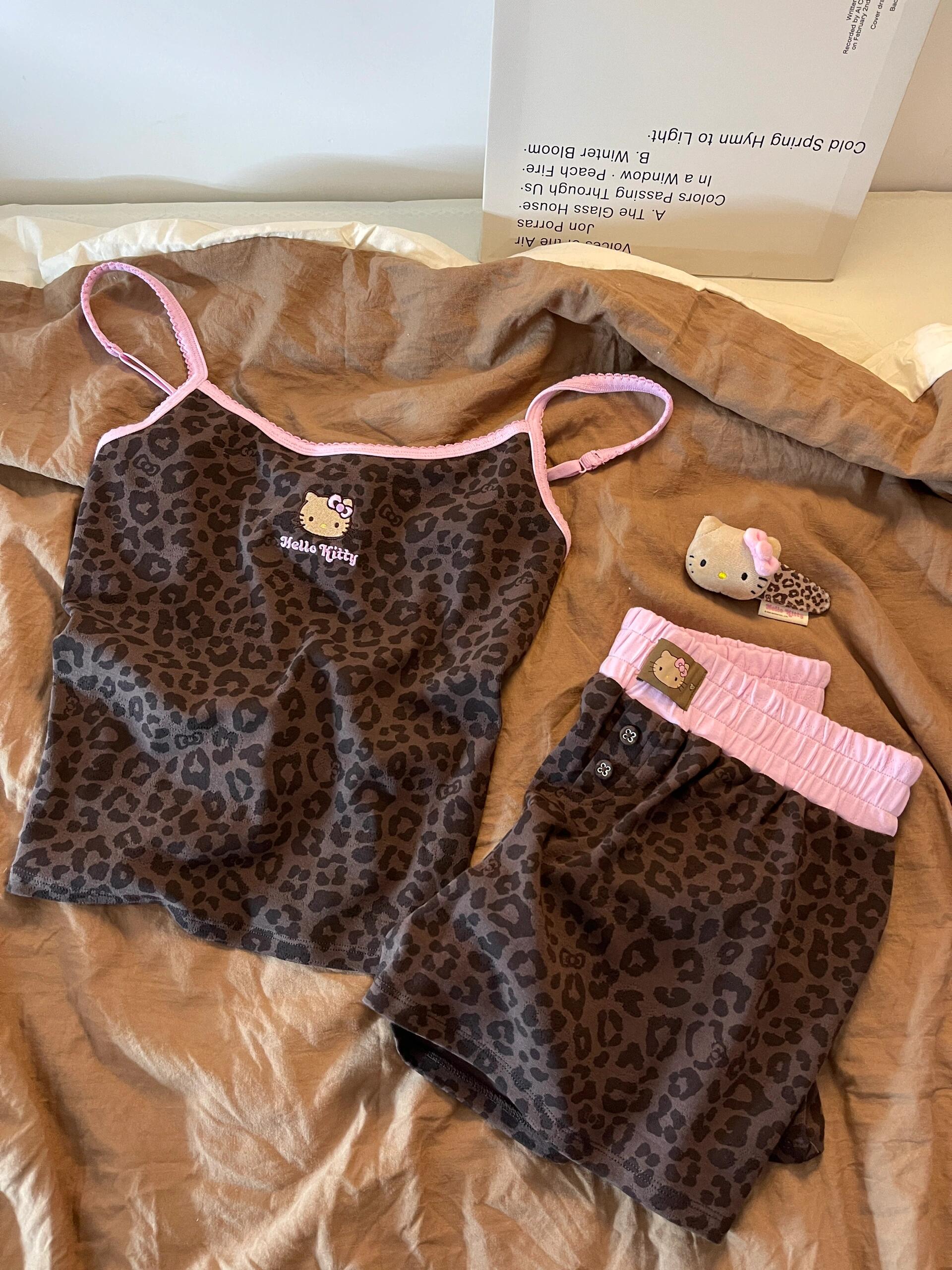 Hellokitty Leopard Print Cotton Pajama Set 2 Piece
