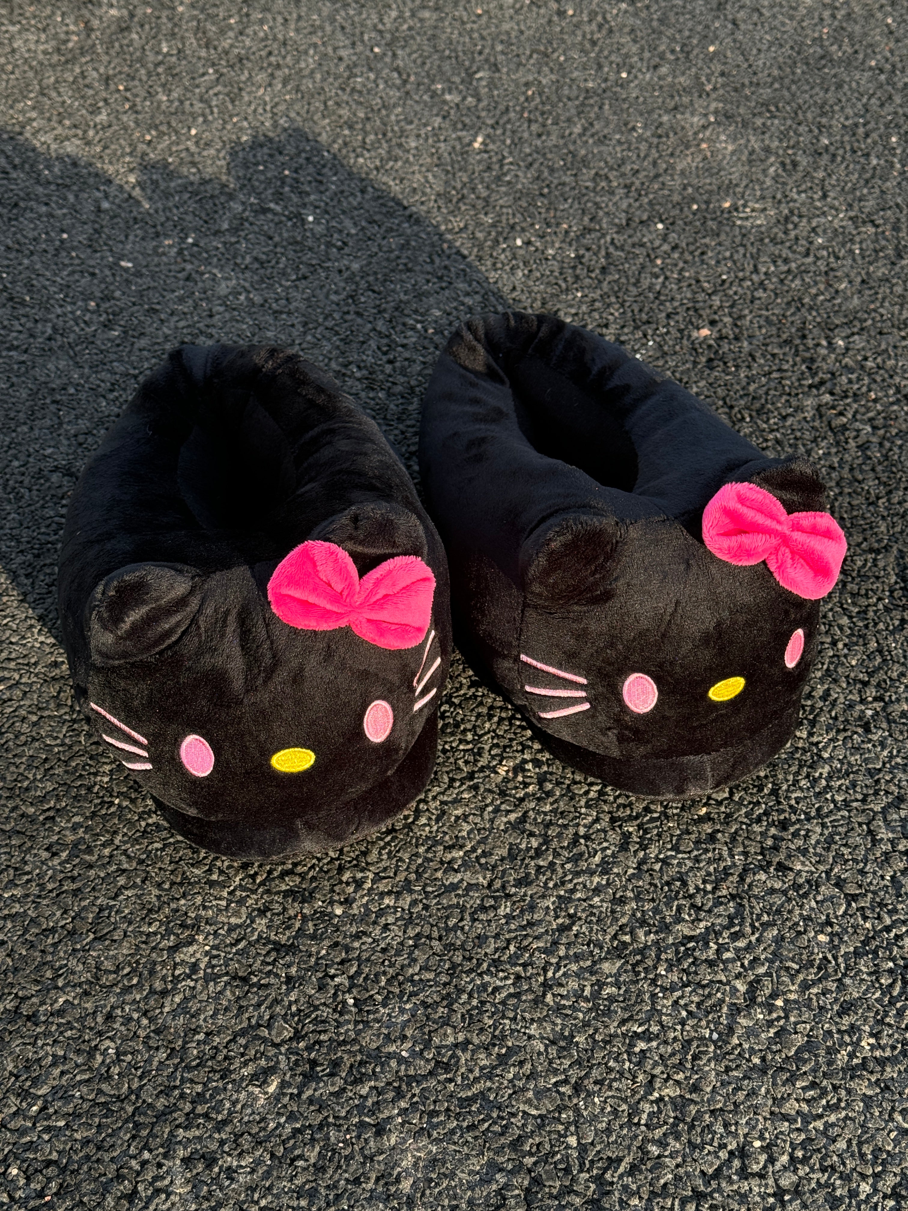 Hellokitty Cute Slippers Interesting Comfortable Furry Slippers Soft Plush Winter season Keep warm Home Slippers